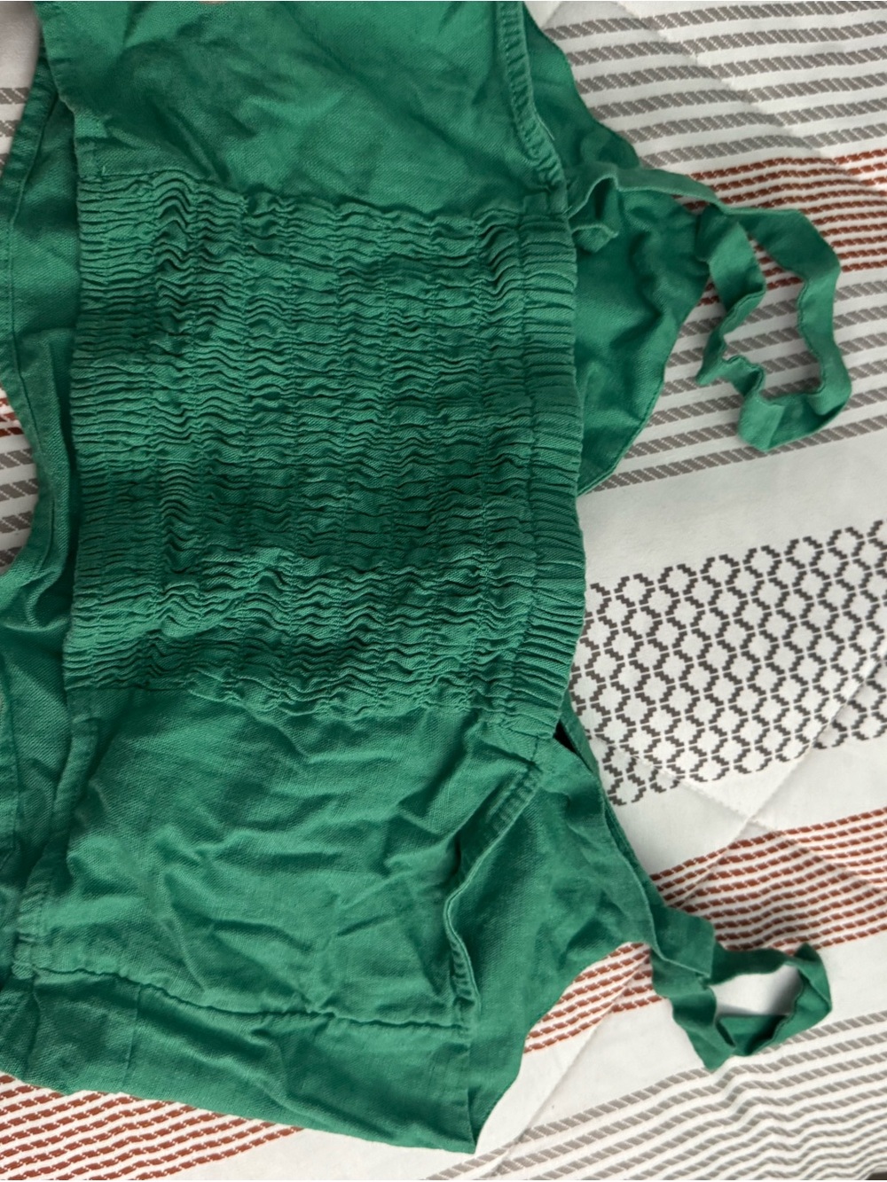 3 crop Tops - Picture 2 of 10